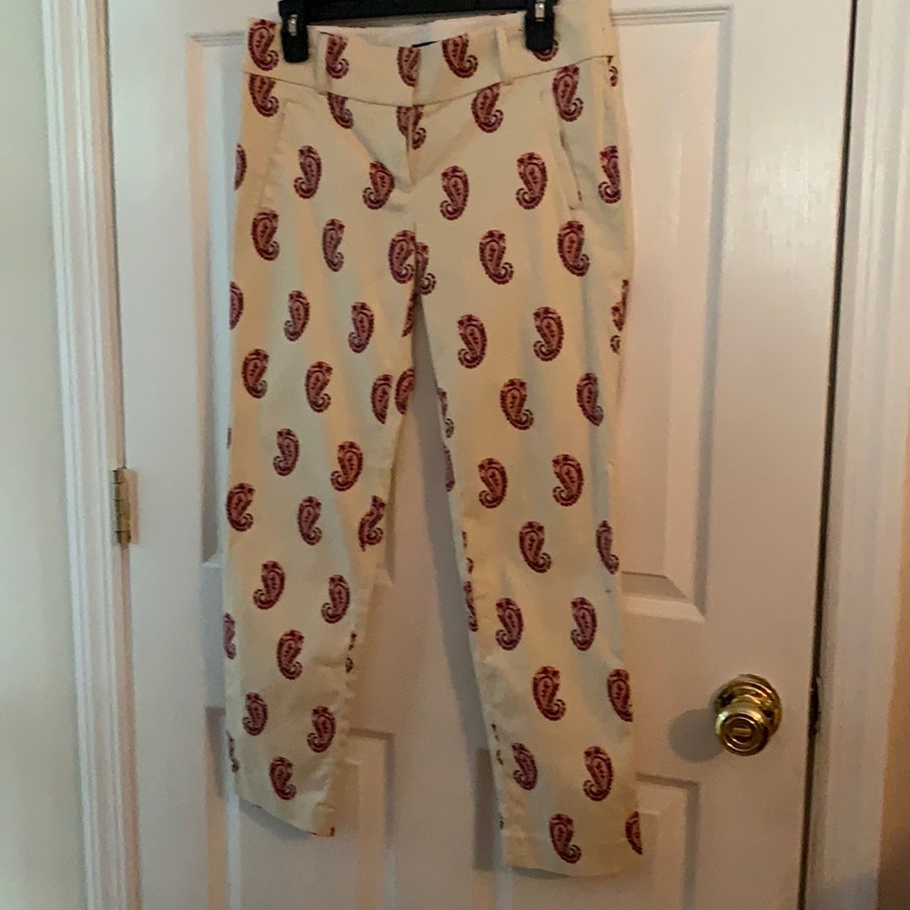Adorable NWOT Cream Paisley Pants!